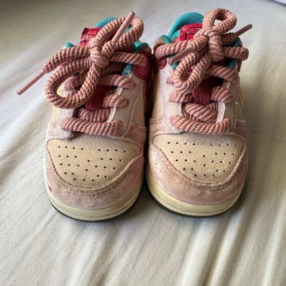 SOLD - Picture 2 of 4